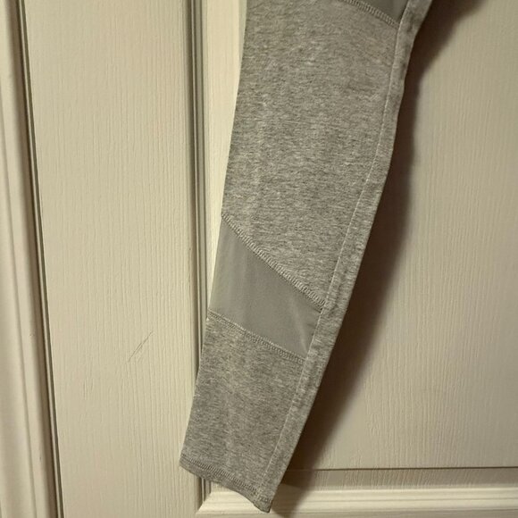 ⭐️ $5, spend over $20 - Forever 21 Sheer Mesh Inset Ribbed Leggings in Grey - Picture 6 of 12